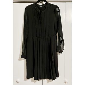 Vera Wang Button-Up Sheer Sleeve Large Cocktail Dress
